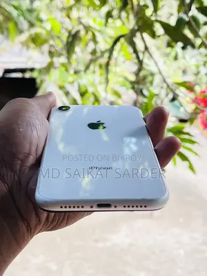 Apple XR 64 GB White