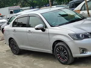 Toyota Axio 1.5 Hybrid G 2WD 2015 Silver