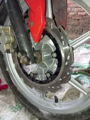 New TVS Apache 160 4V 2021 Red