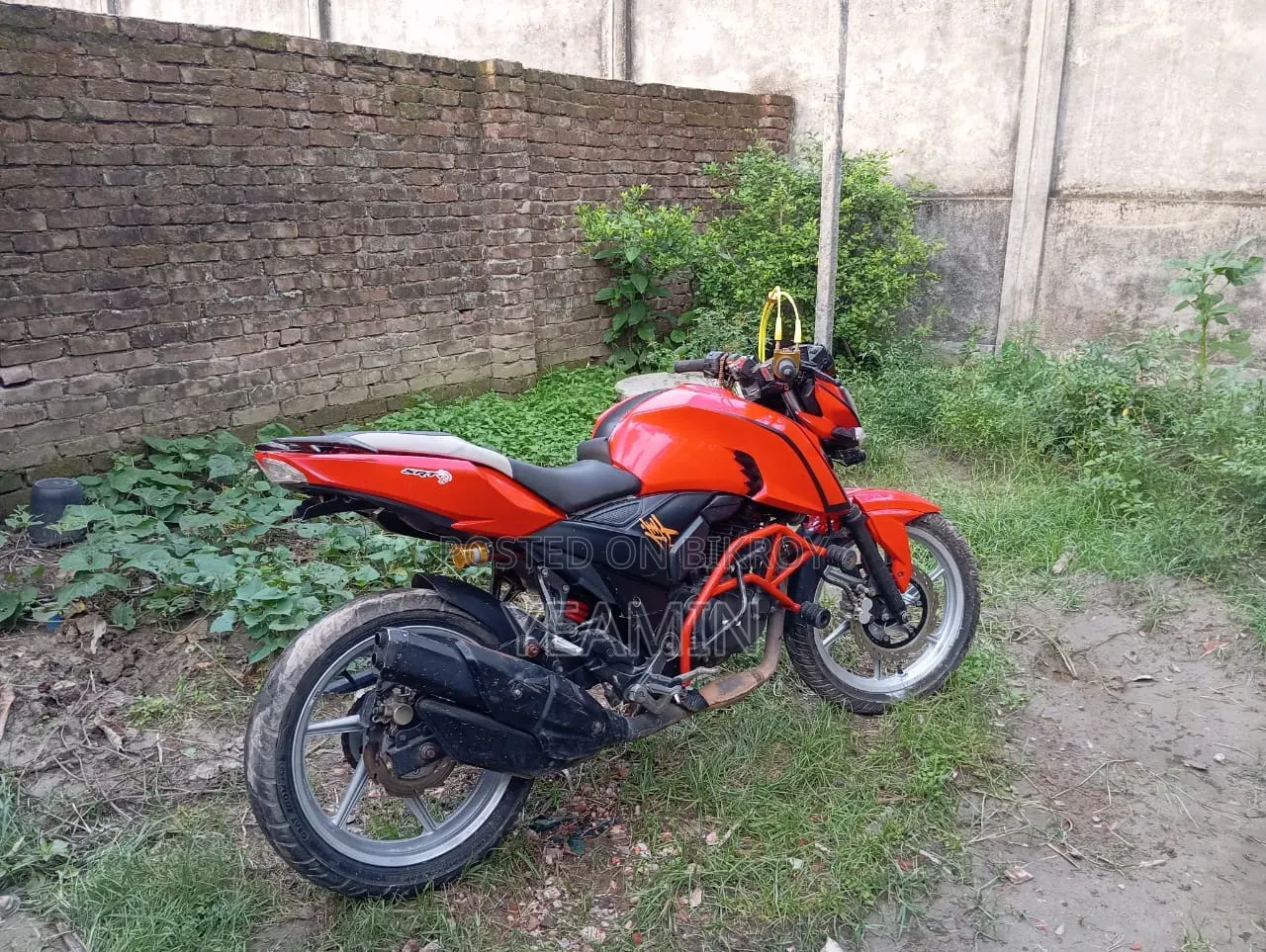 New TVS Apache 160 4V 2021 Red