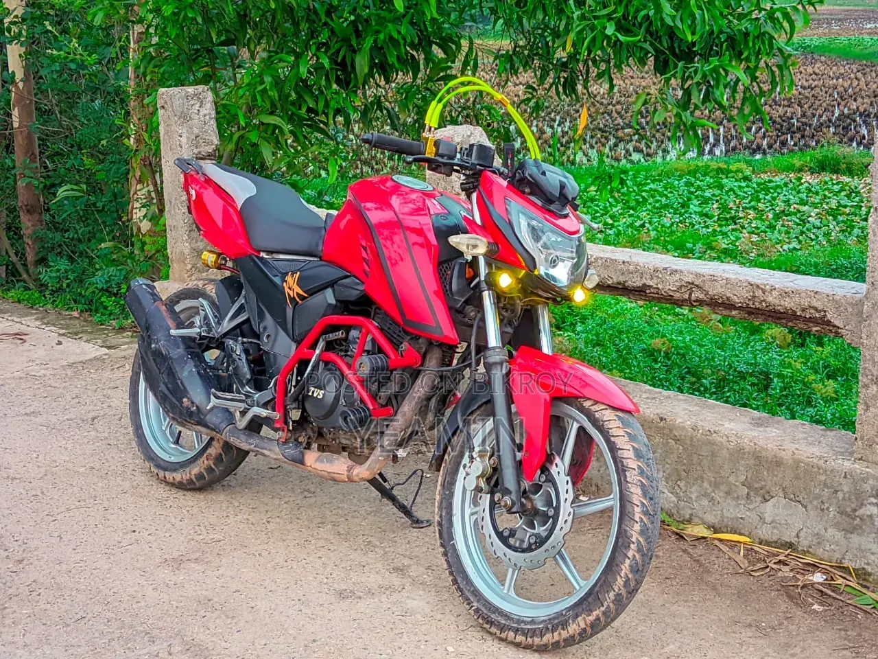 New TVS Apache 160 4V 2021 Red