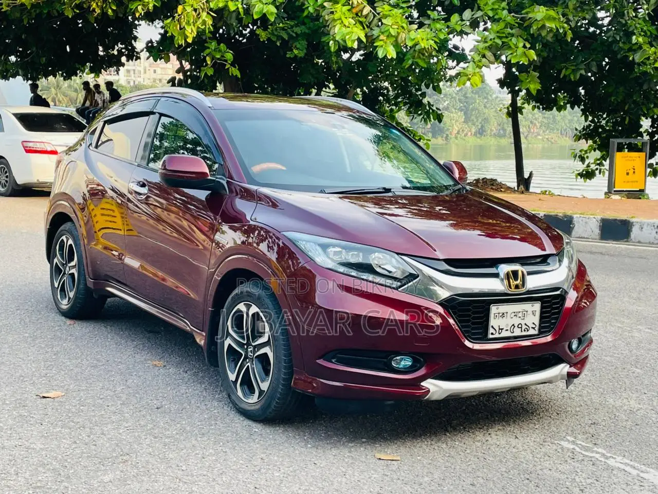 New Honda Vezel 1.5 Hybrid 2WD 2014 Maroon