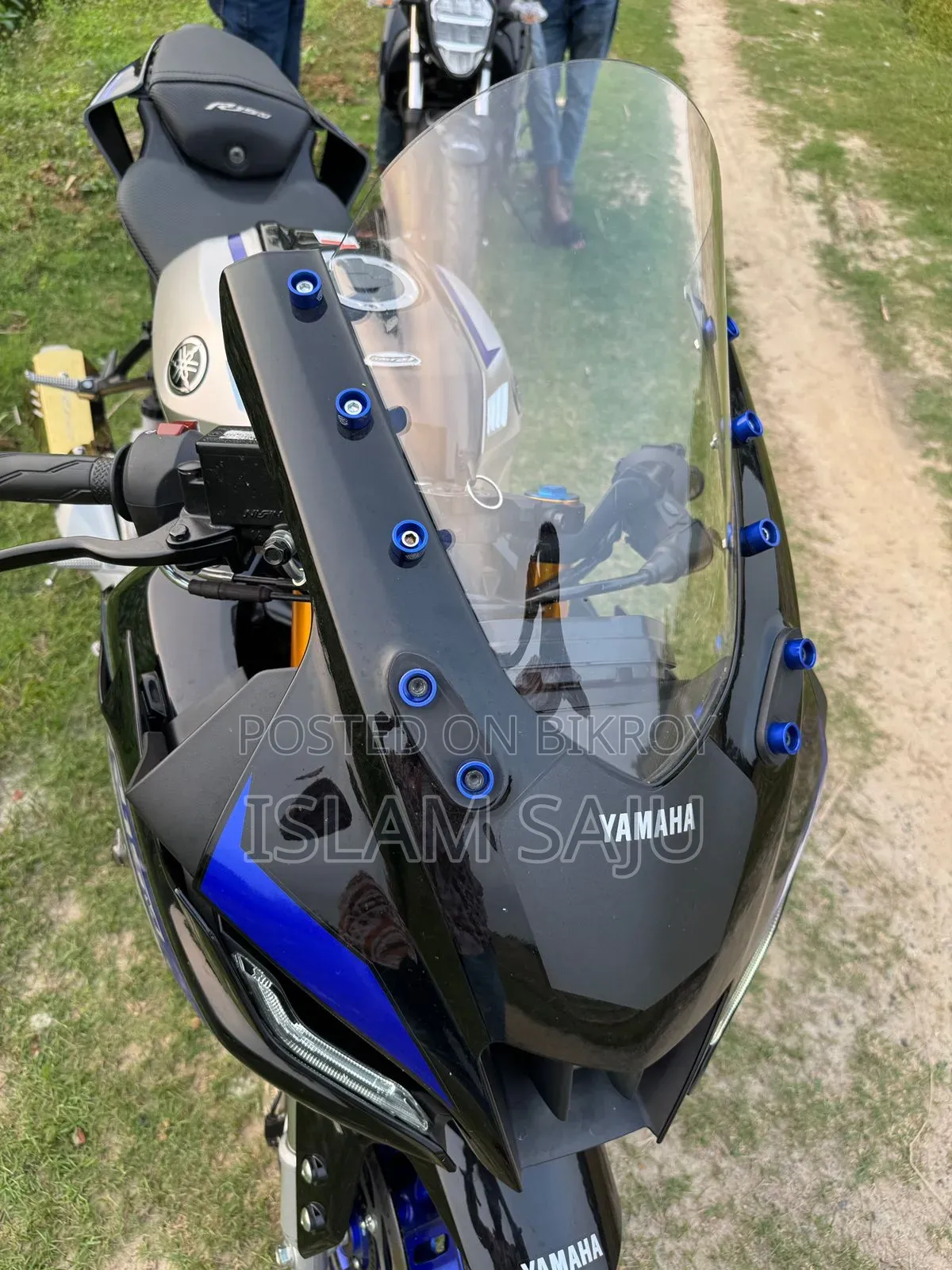 Yamaha R1 2026 Silver