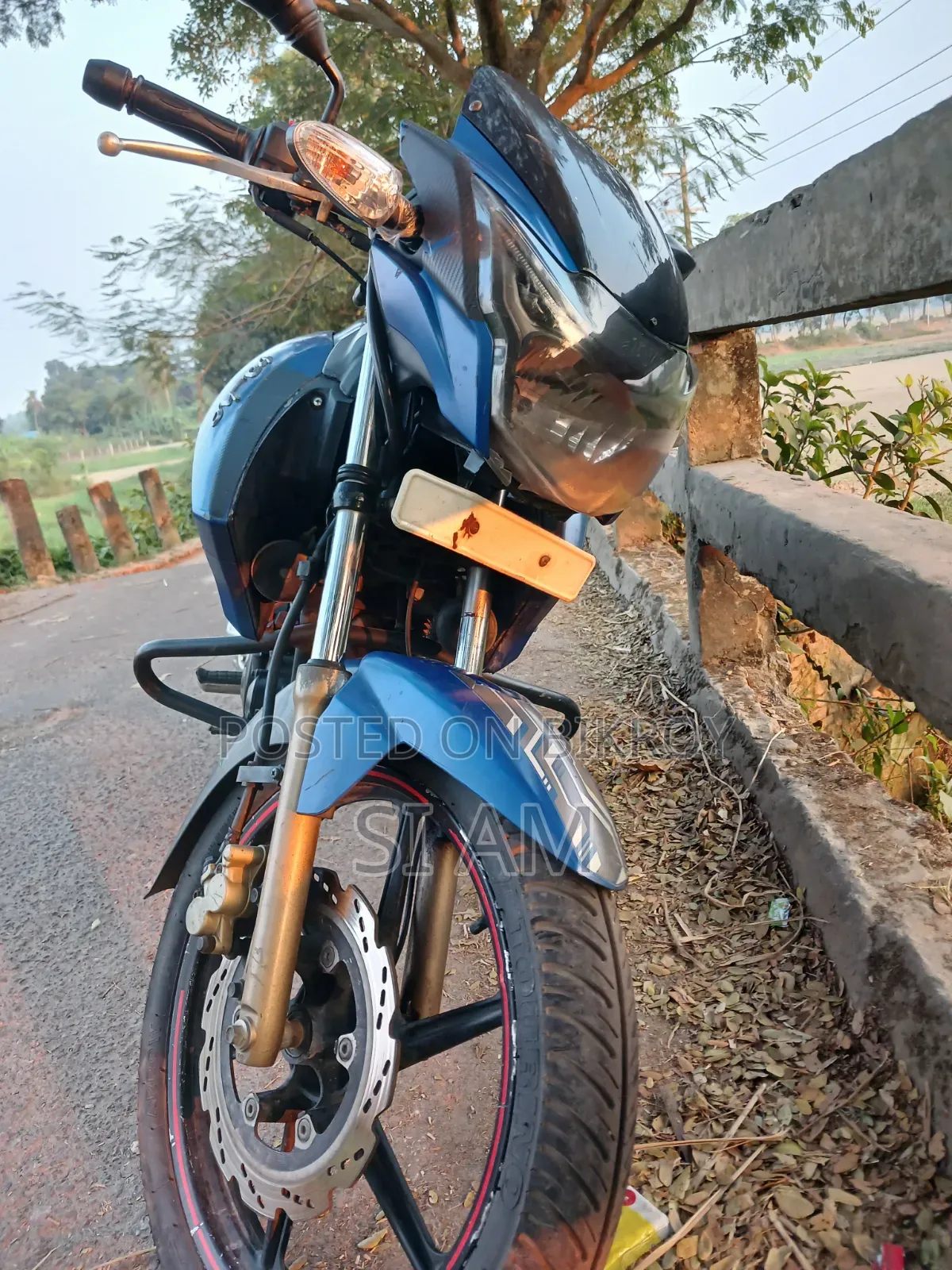 TVS Apache RTR 160 2V 2017 Blue