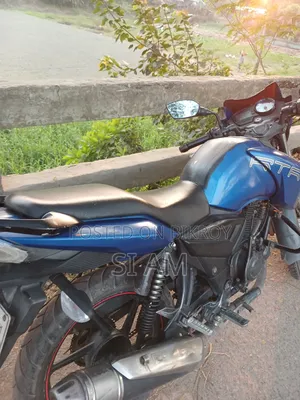 TVS Apache RTR 160 2V 2017 Blue
