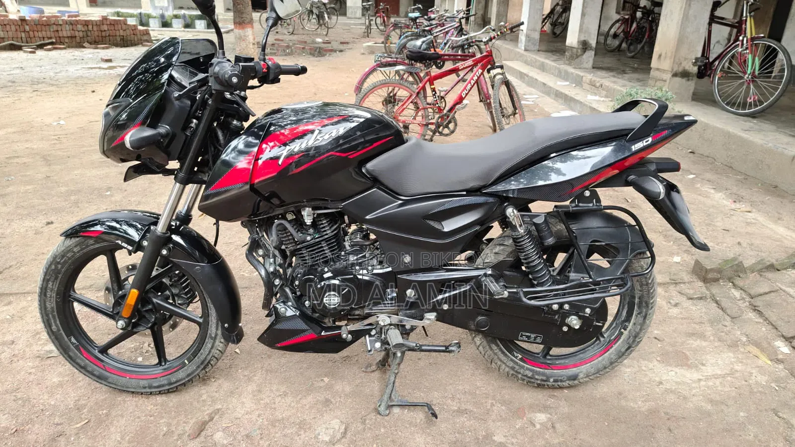 New Bajaj Pulsar 150 2025 Black