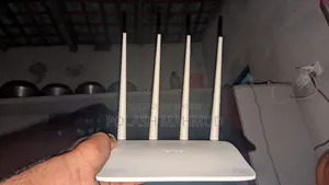 Tenda F-6 Router বিক্রি করা হবে