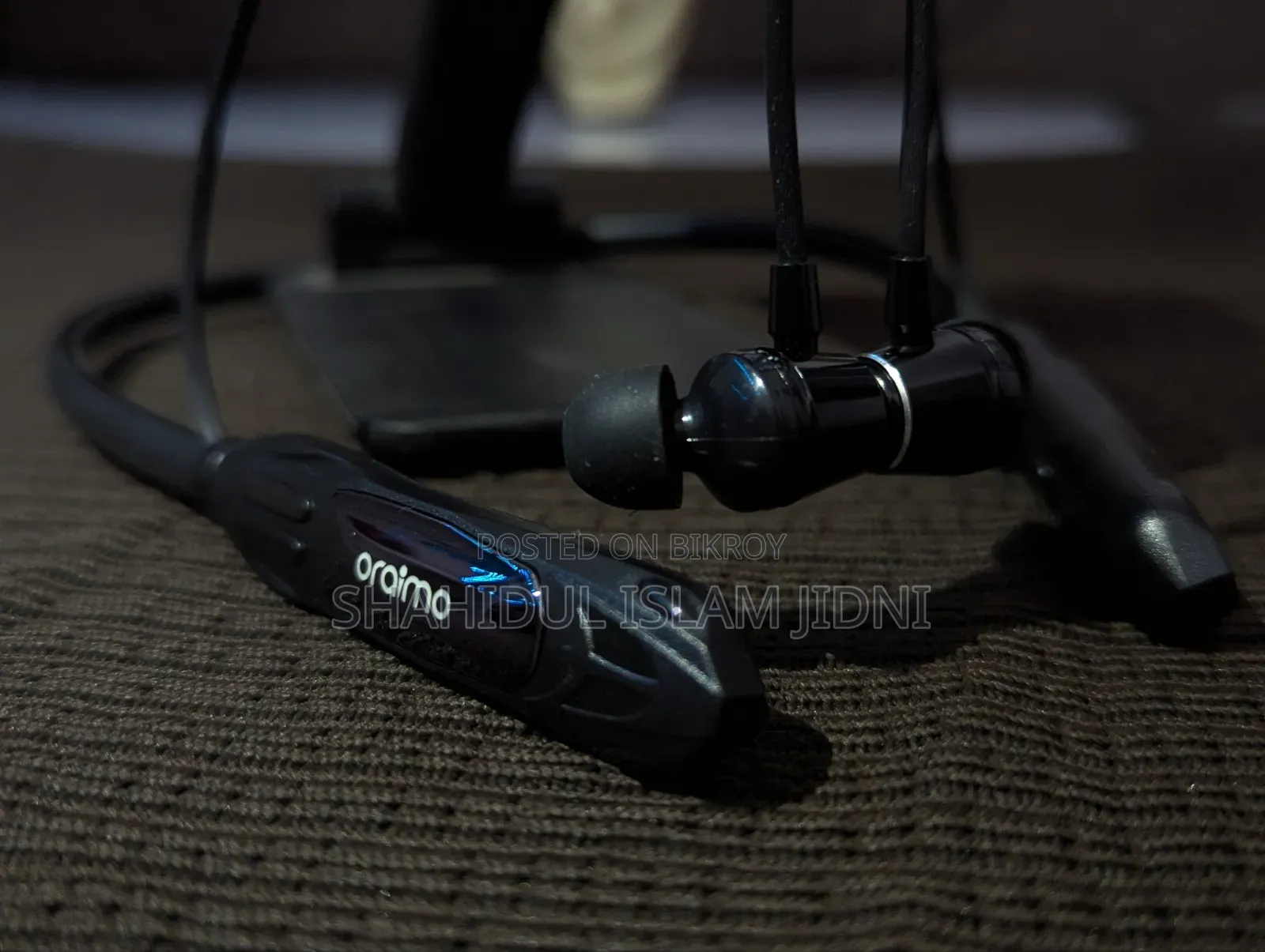 Premium Neckband Deal