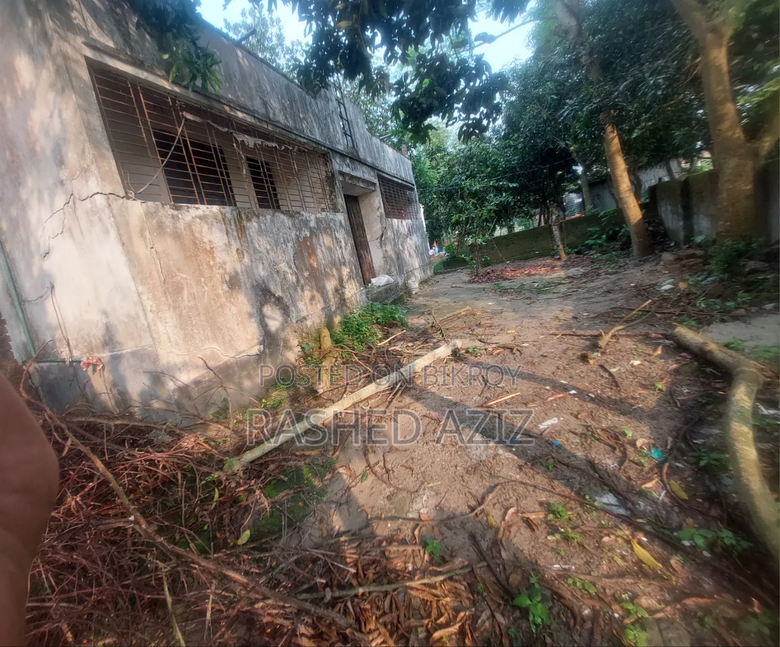 6 Katha Land 3 Tala Foundation 1 Tala Building Roof Complete for Sale