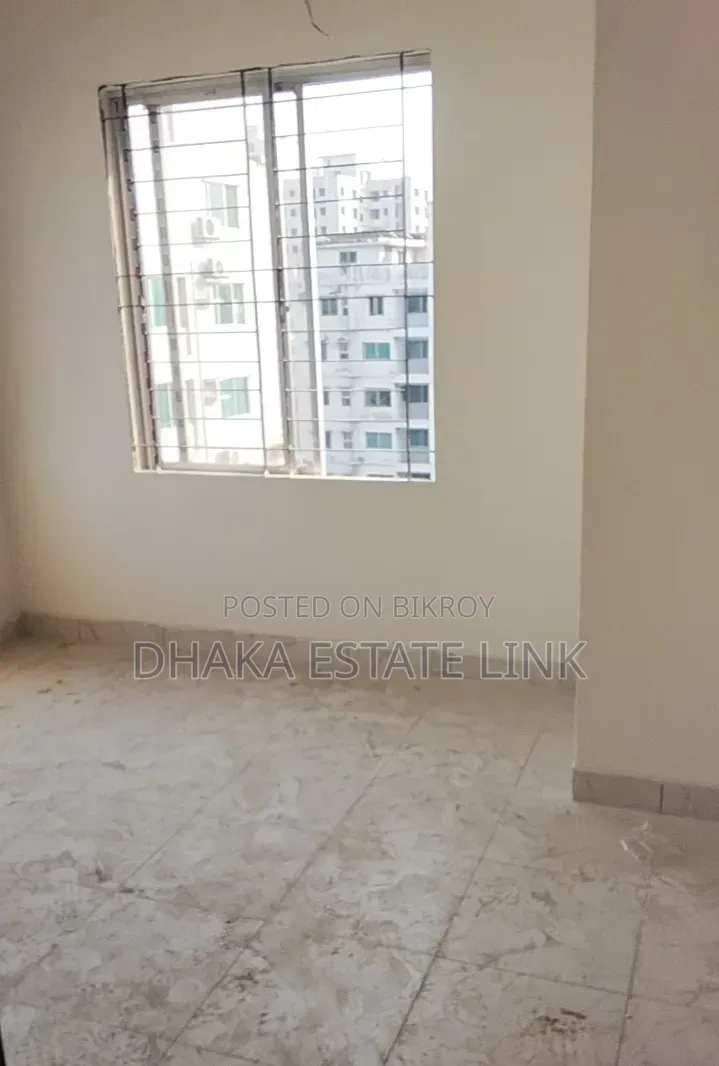 2bdrm Apartment in Dhanmondi for Sale