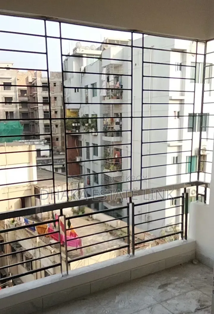 2bdrm Apartment in Dhanmondi for Sale