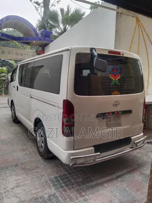 Toyota HiAce 2008 White