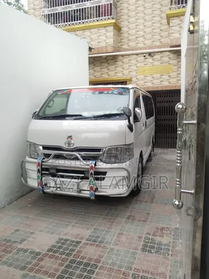 Toyota HiAce 2008 White