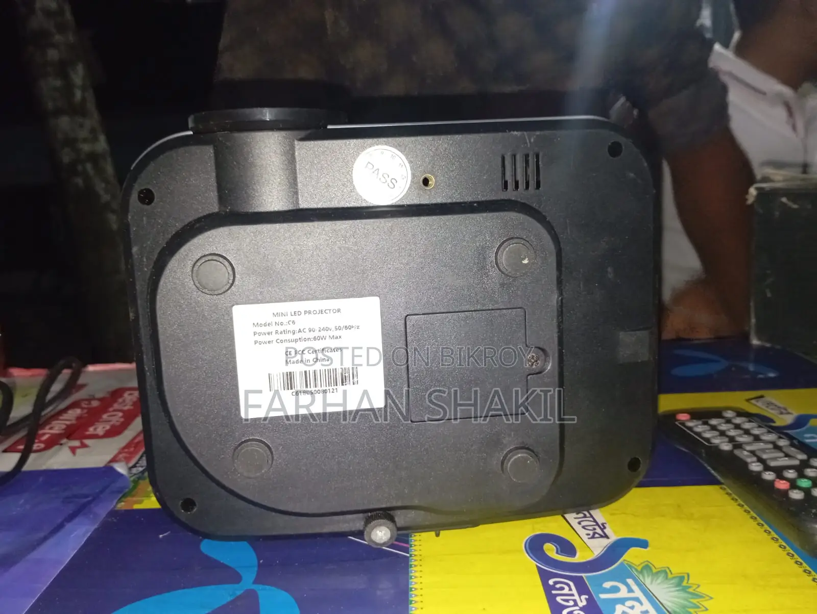 C6 Mini Projector