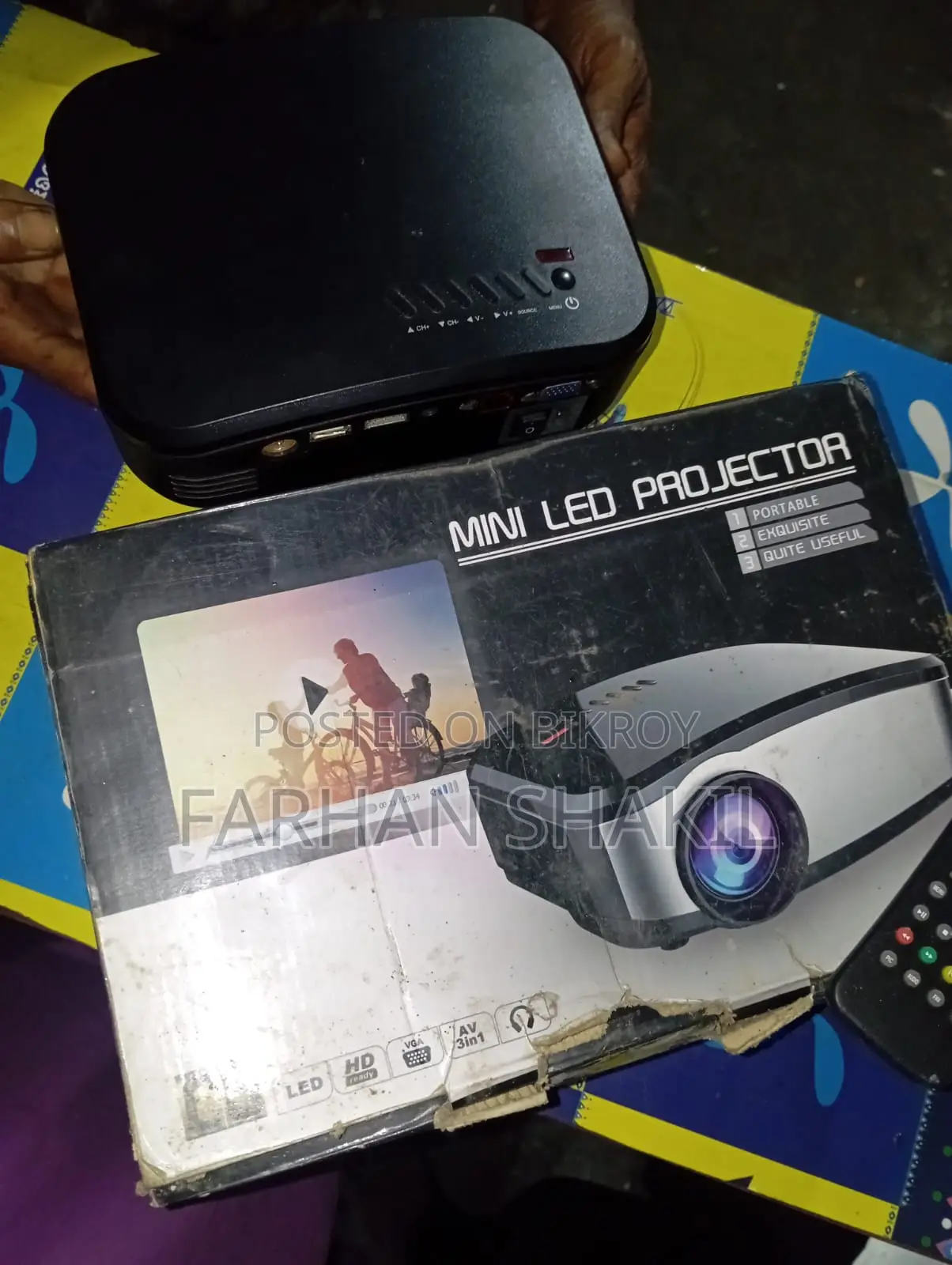 C6 Mini Projector
