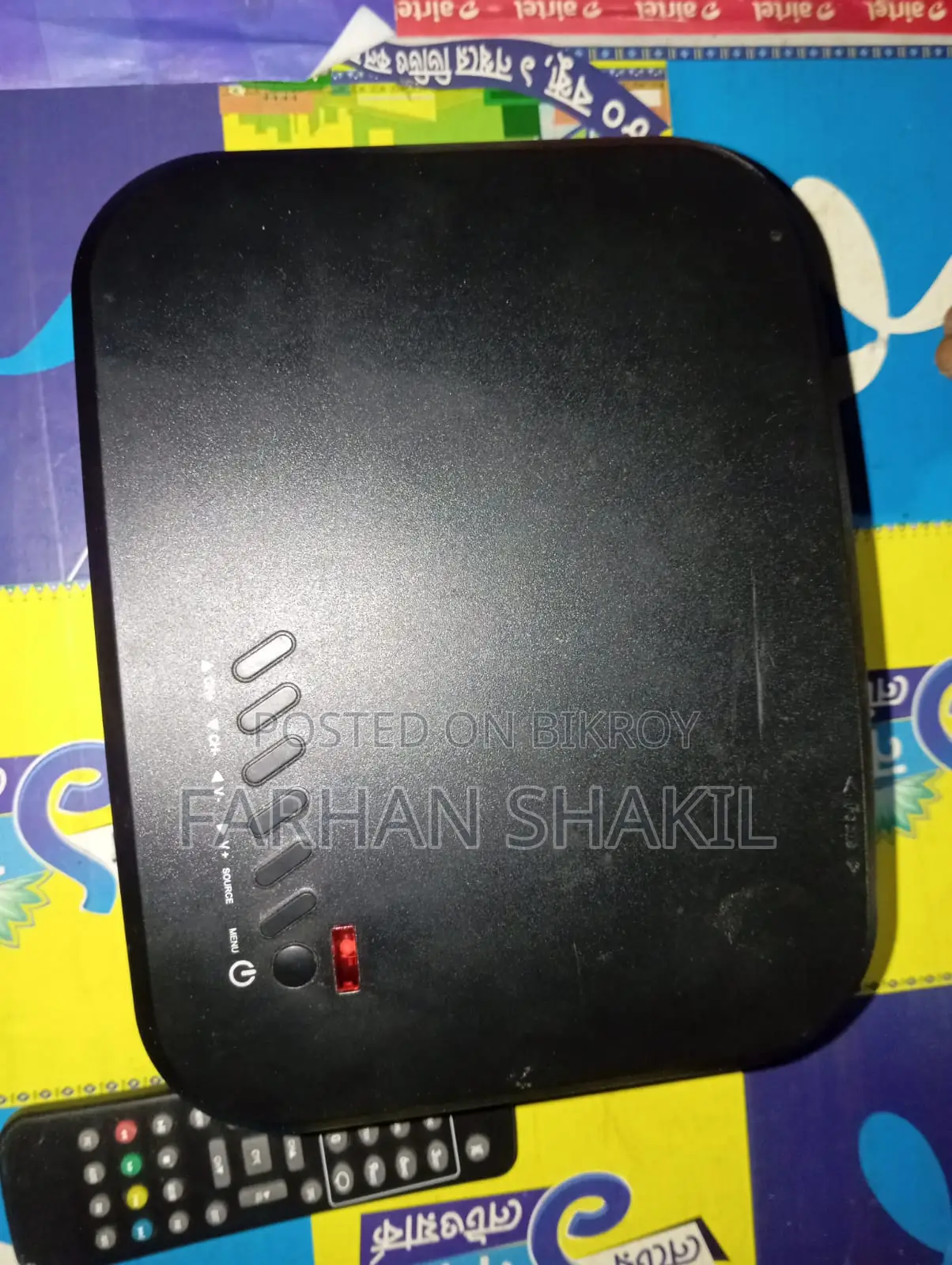 C6 Mini Projector