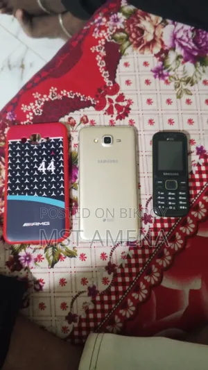 Samsung Galaxy J7 16 GB