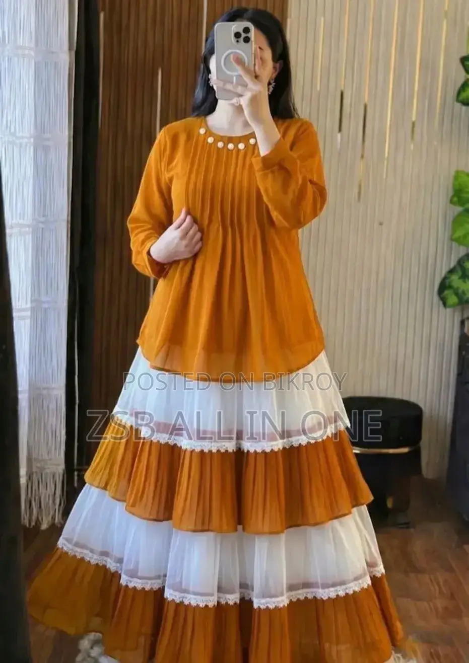 Trendy Ladies Tops and Skirt Set