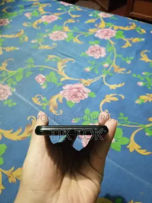 নতুন অ্যাপল আইফোন এক্স ৬৪ জিবি কালো