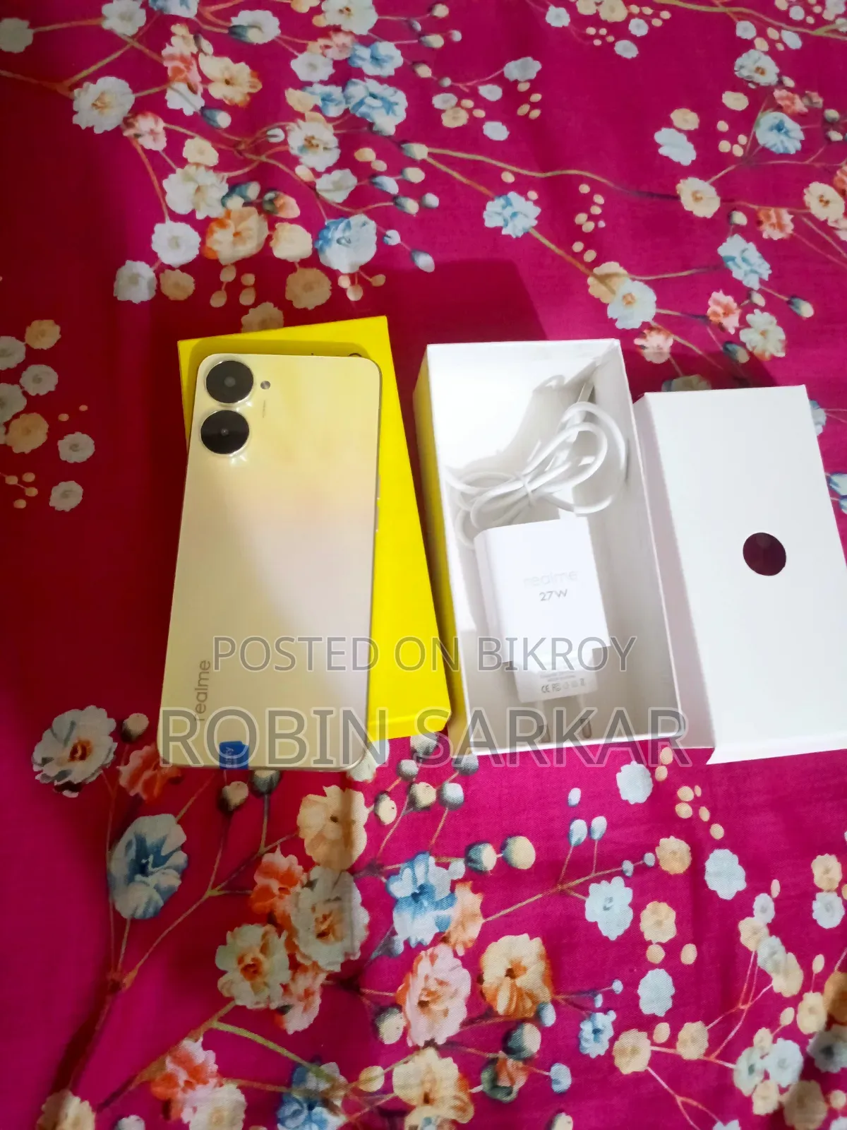 নতুন Realme V30 ১২৮ জিবি গোল্ড