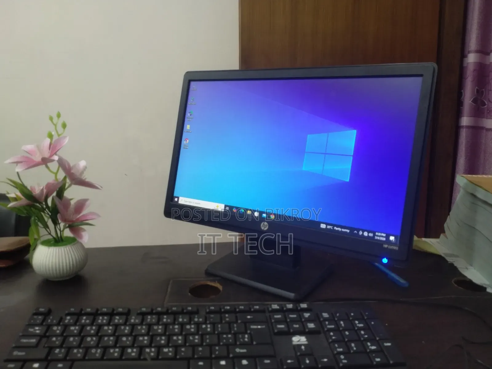 Get Wholesale Prices Today on Full Fresh HP 19" LV1911 Monitors!