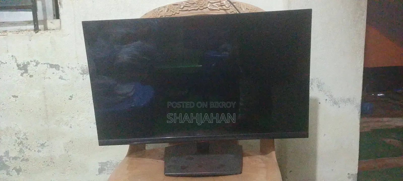 24 Inch Borderless General Flag Tv