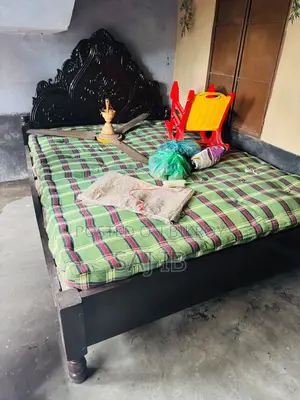 Double Bed With Mattress