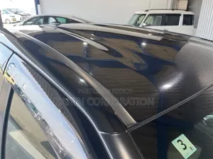 টয়োটা ইয়ারিস ক্রস ২০২১ পার্ল