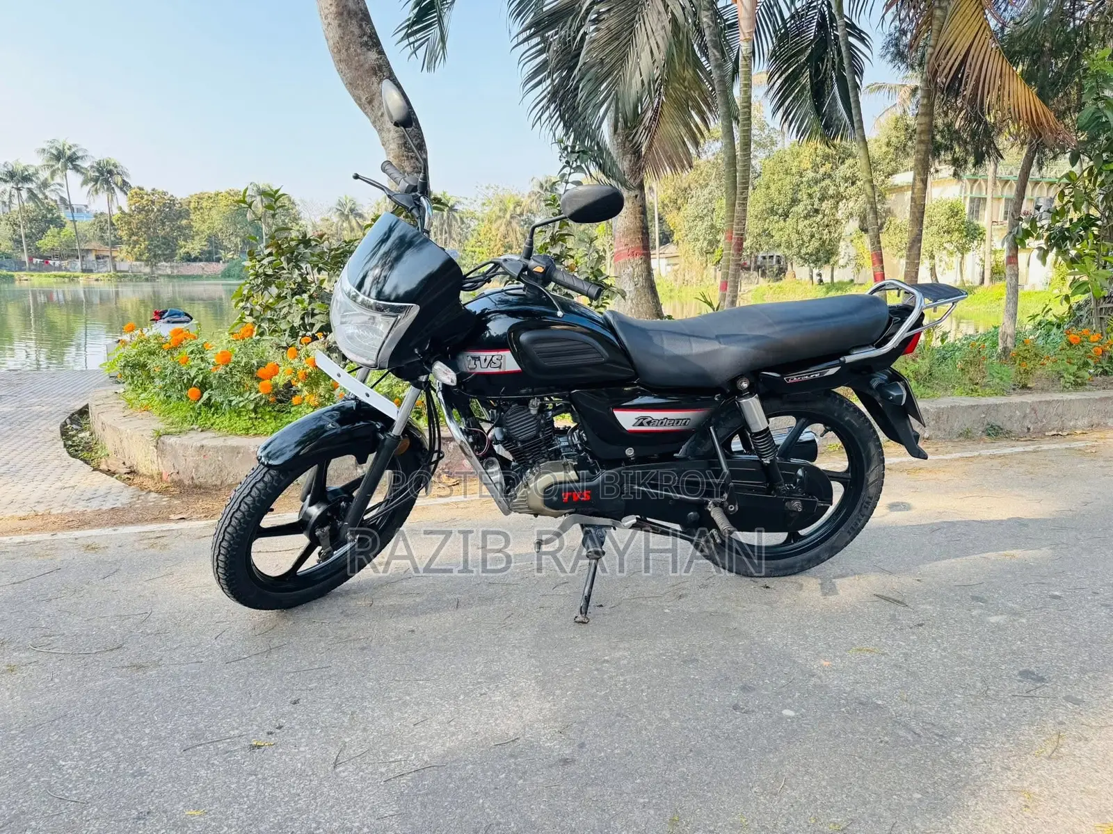 TVS Radeon 2021 Black