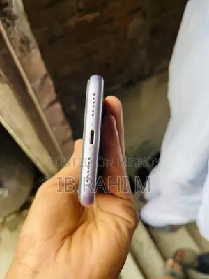 Apple iPhone 11 64 GB Purple