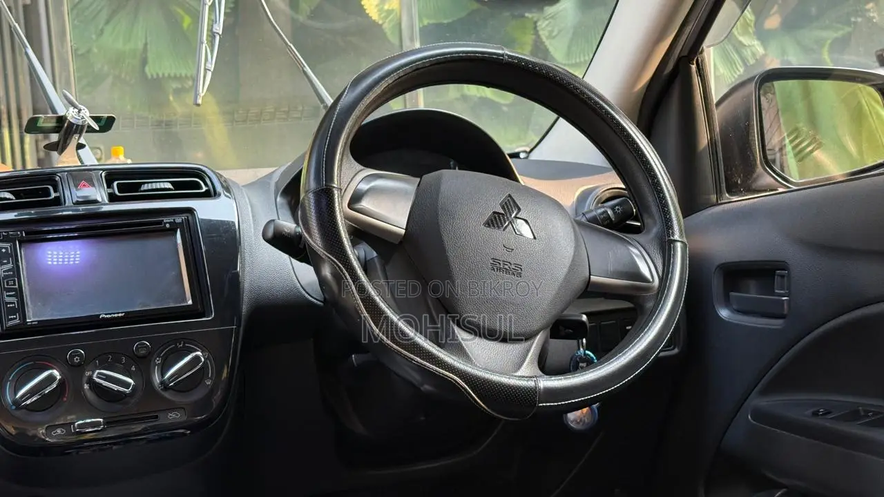 Mitsubishi Attrage 2017 Gray