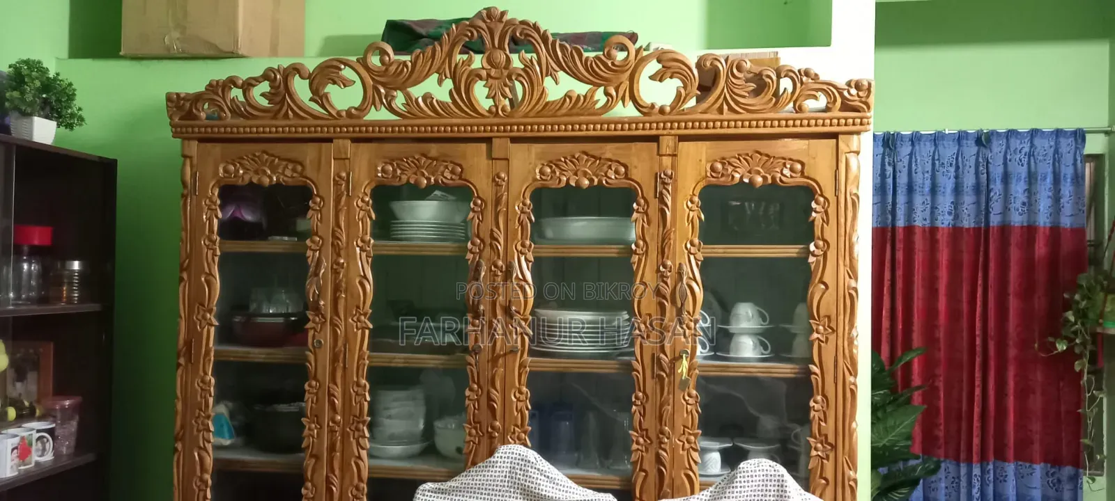 Wall Cabinet (Showcase)