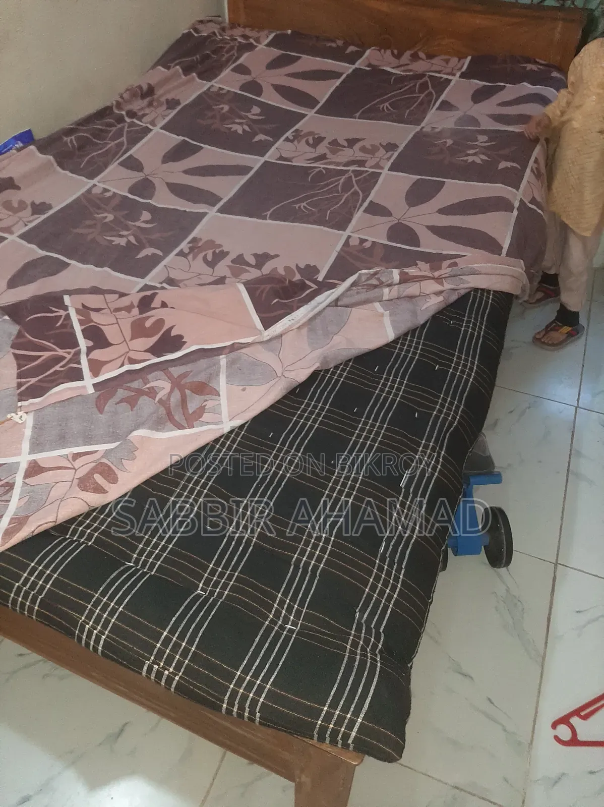 Bed, Metrex Mattress