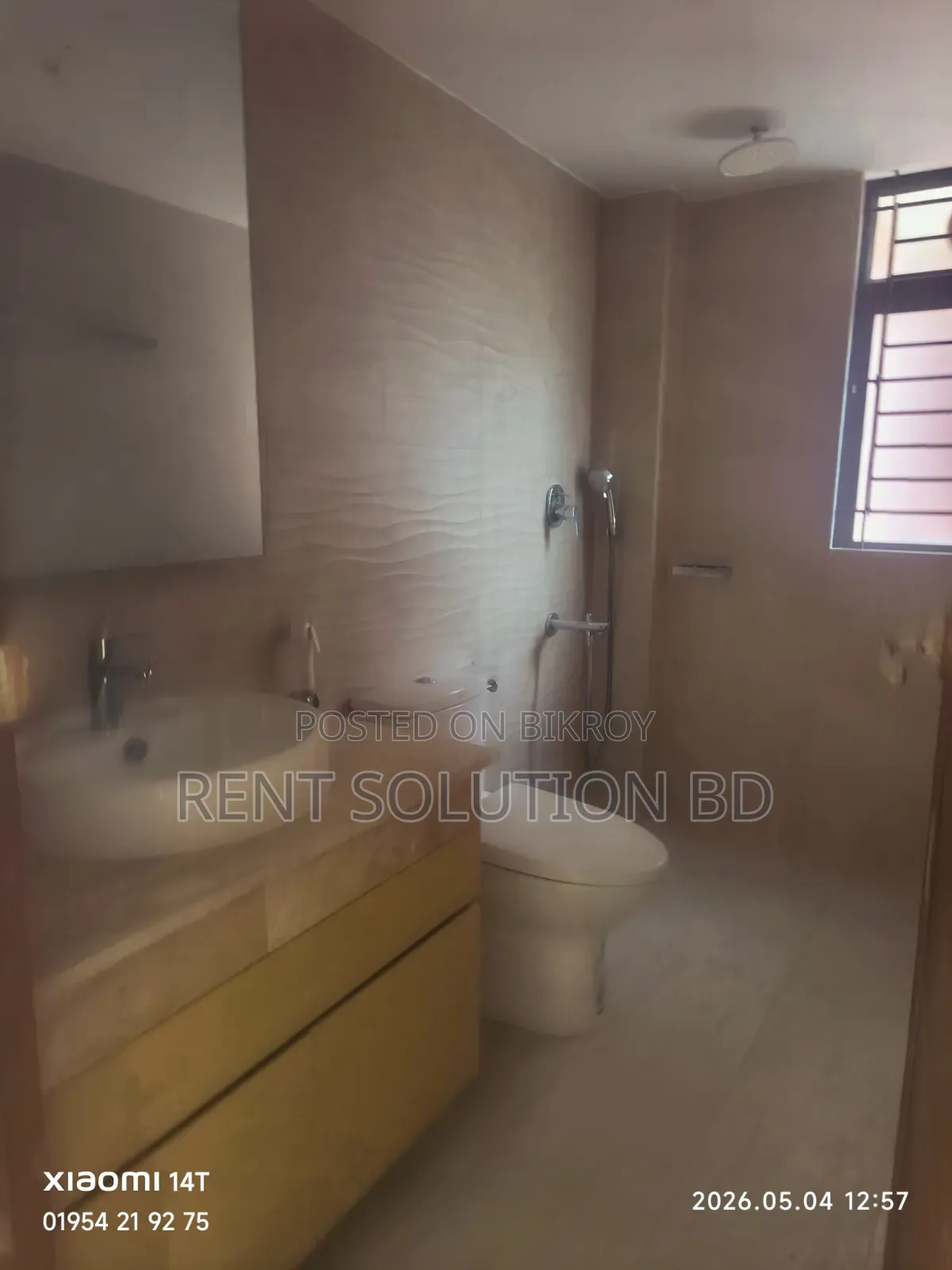 বনানীতে ৩ বেডরুমের অ্যাপার্টমেন্ট ভাড়ার জন্য