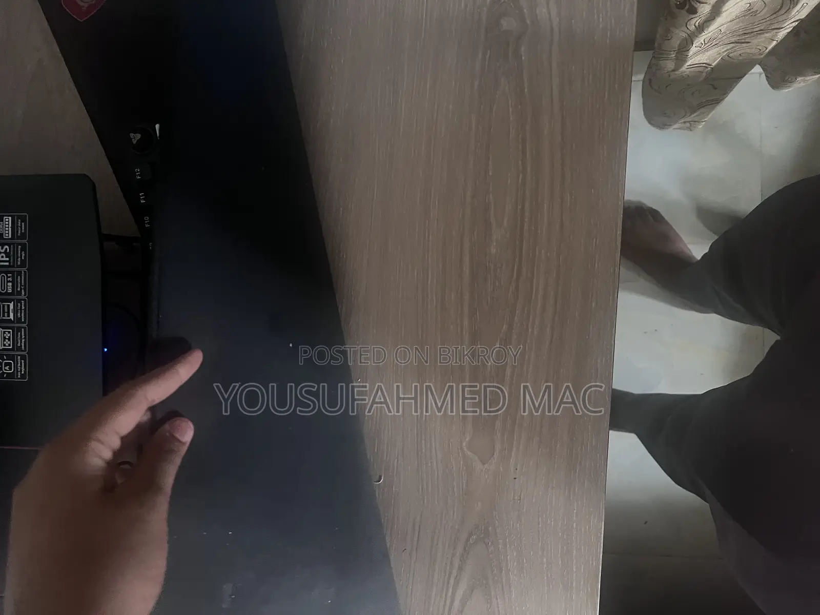 Computer Desk (Albino Wood)