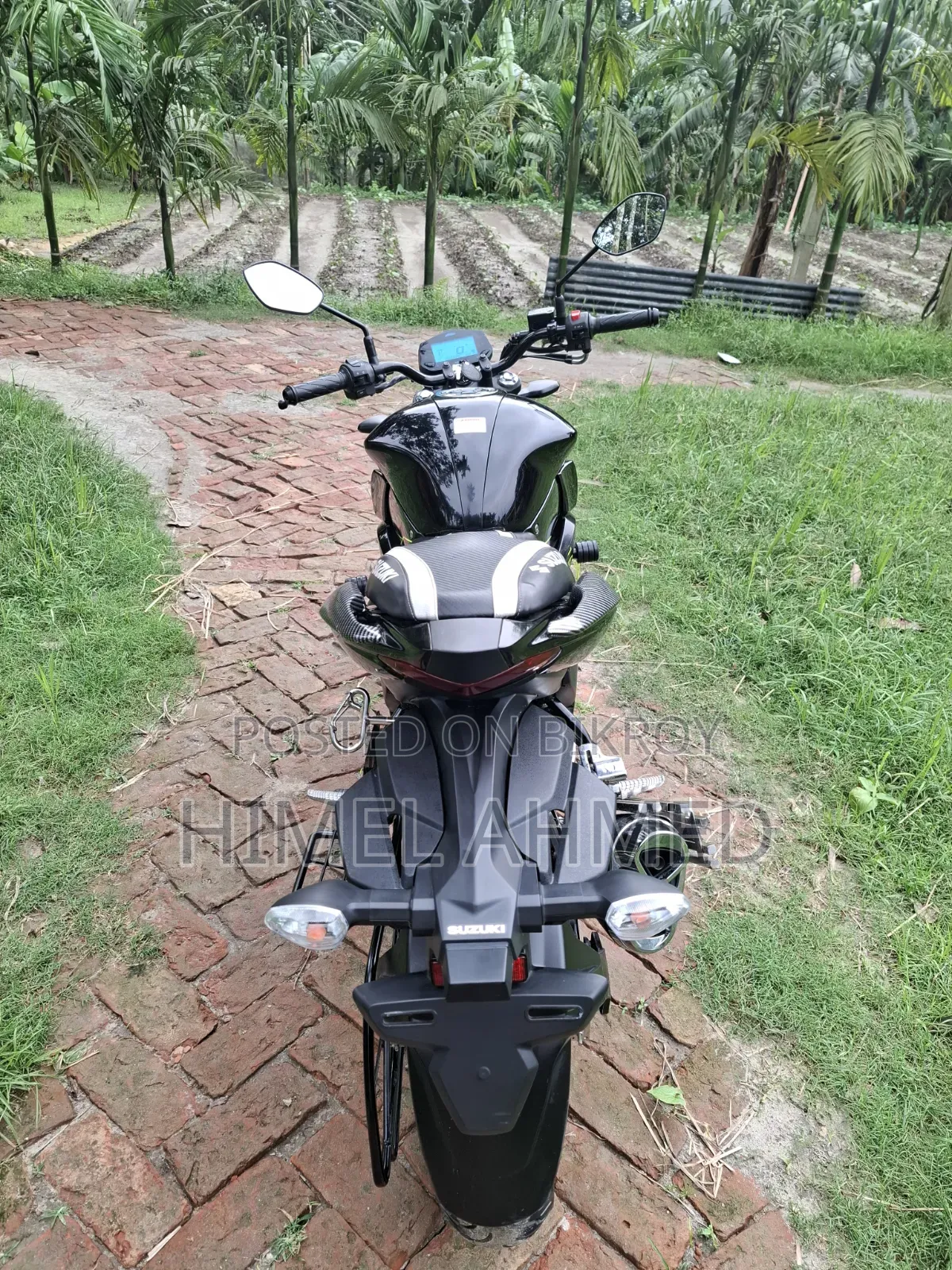 Suzuki 2025 Black