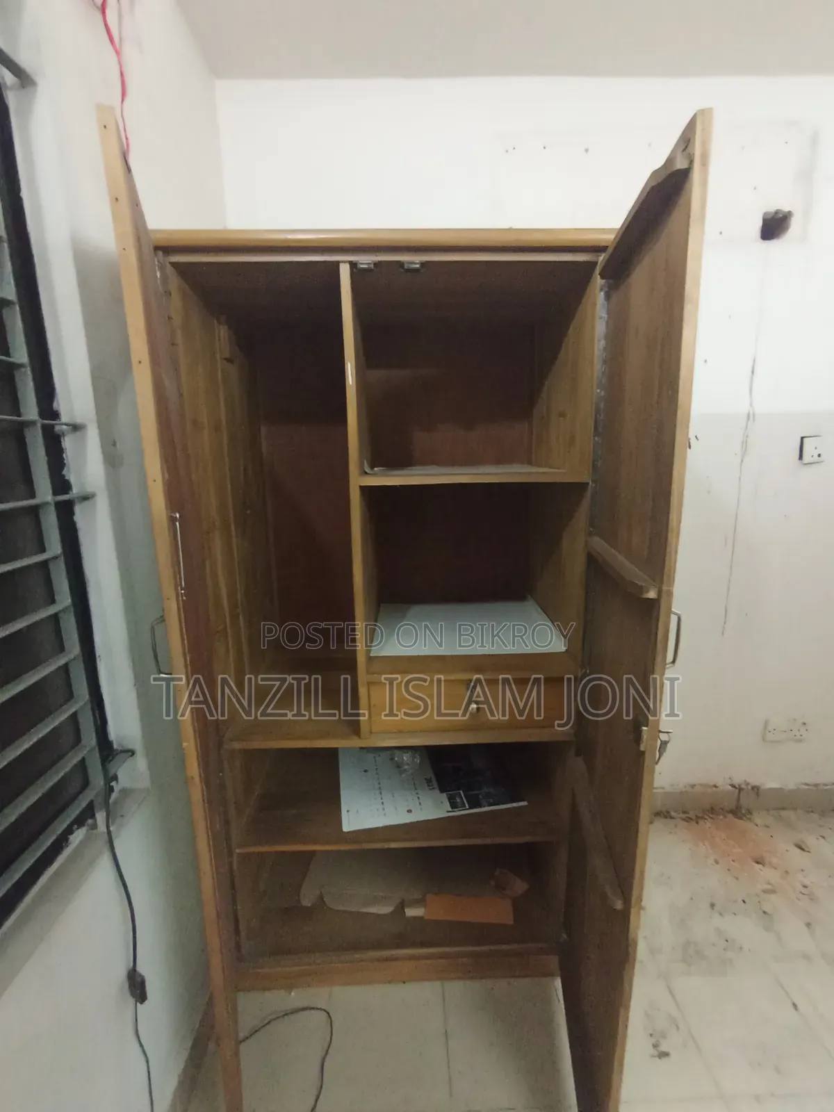 Wooden Almirah made of pure Teak wood