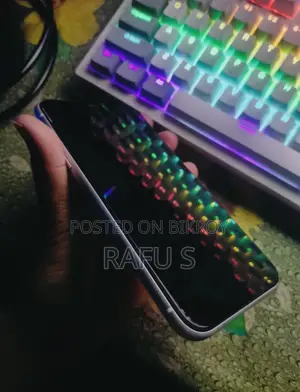 Apple XR 64 GB White