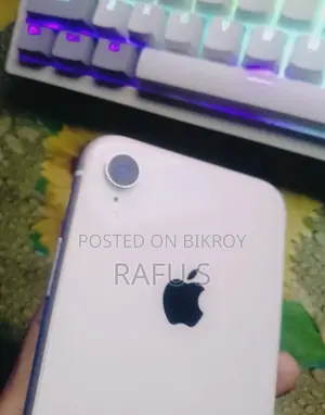 Apple XR 64 GB White