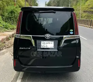 Toyota Noah 2.0 Front Wheel Drive (8 Seater) 2018 Black
