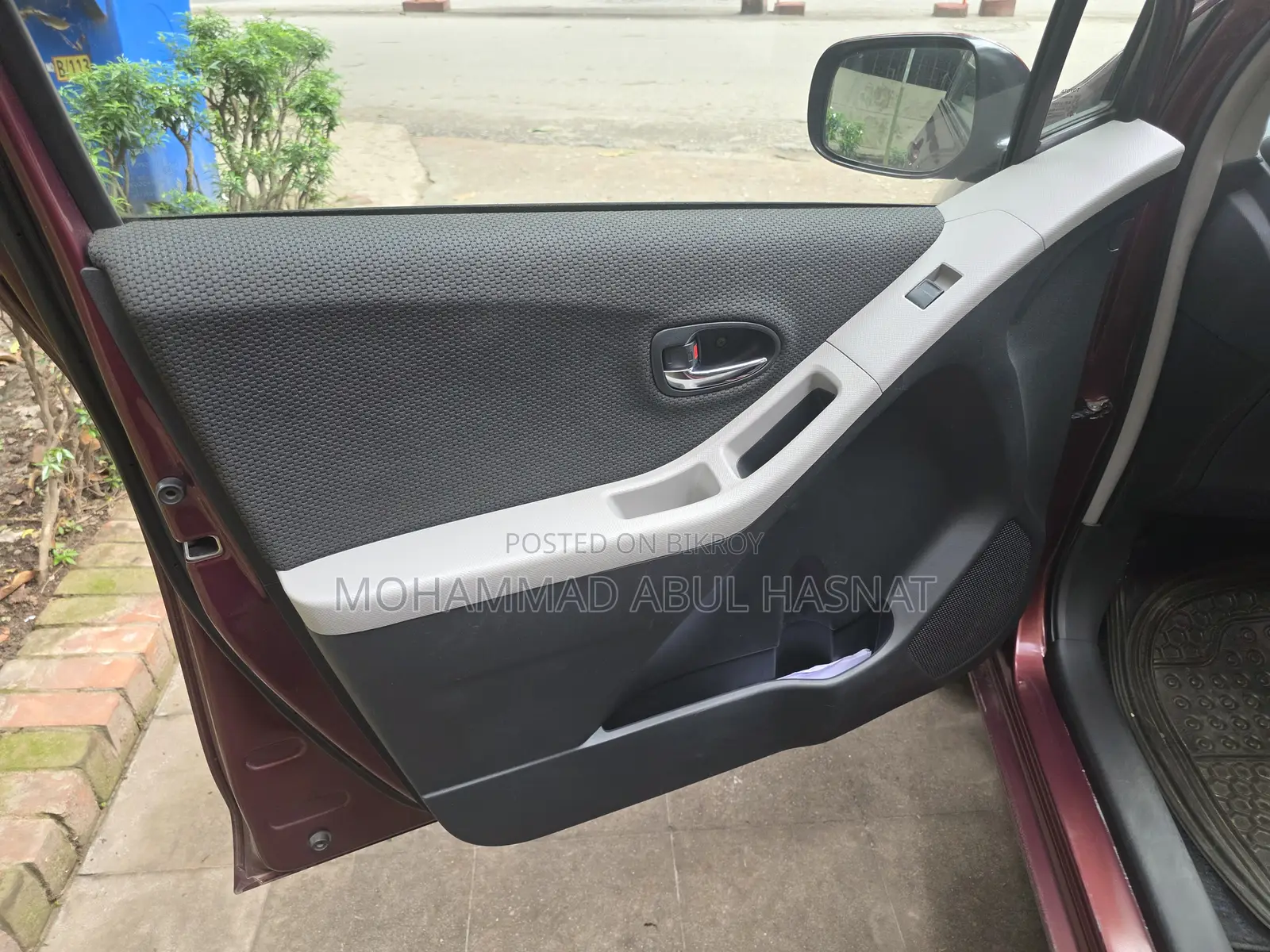 Toyota Vitz 2010 Burgundy