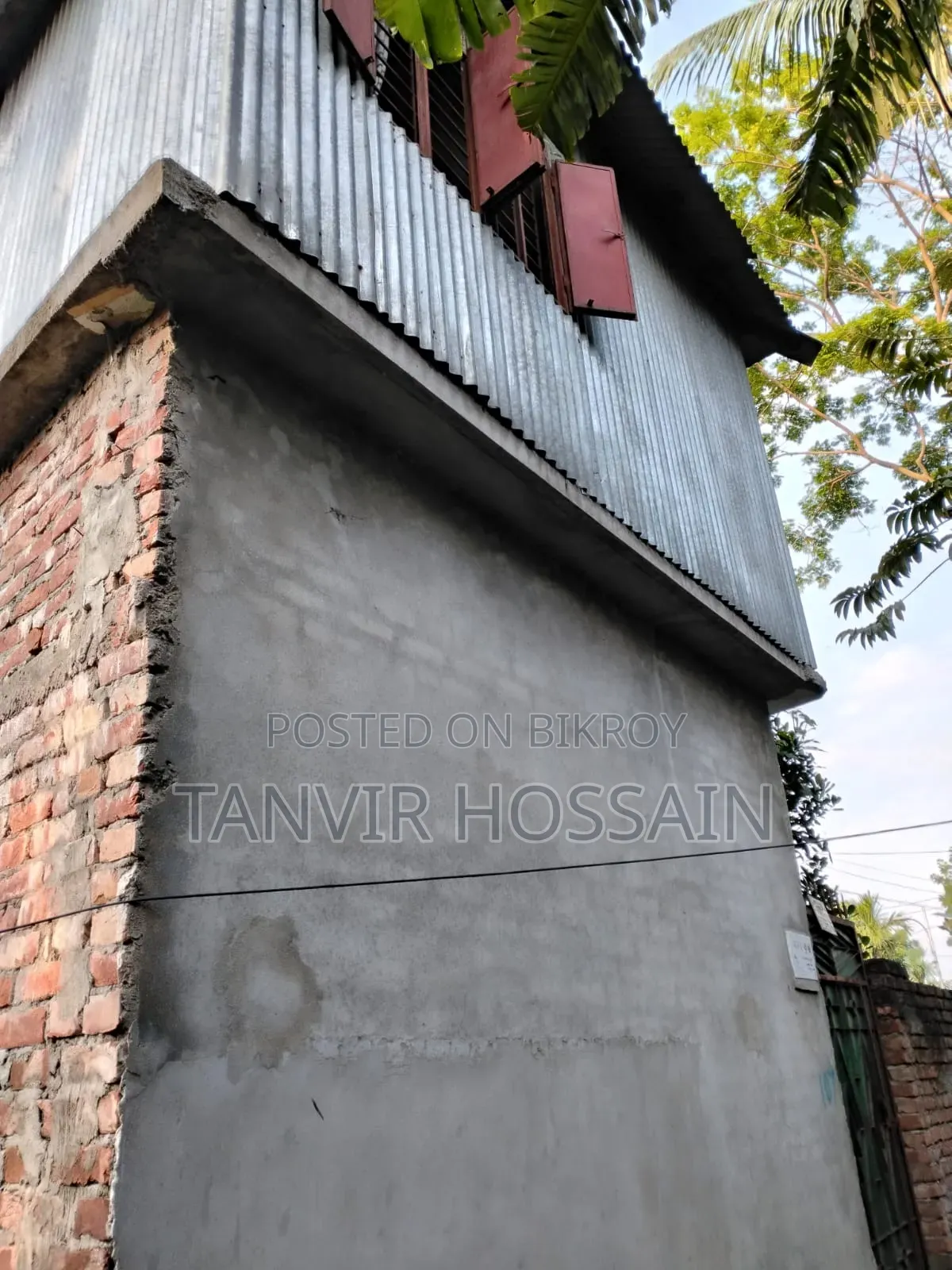 Furnished 5bdrm House in Demra for Sale