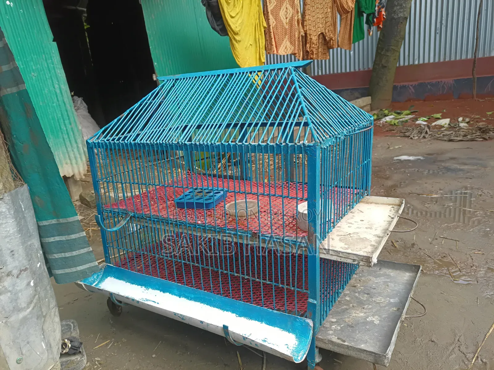 অনেক মজবুত