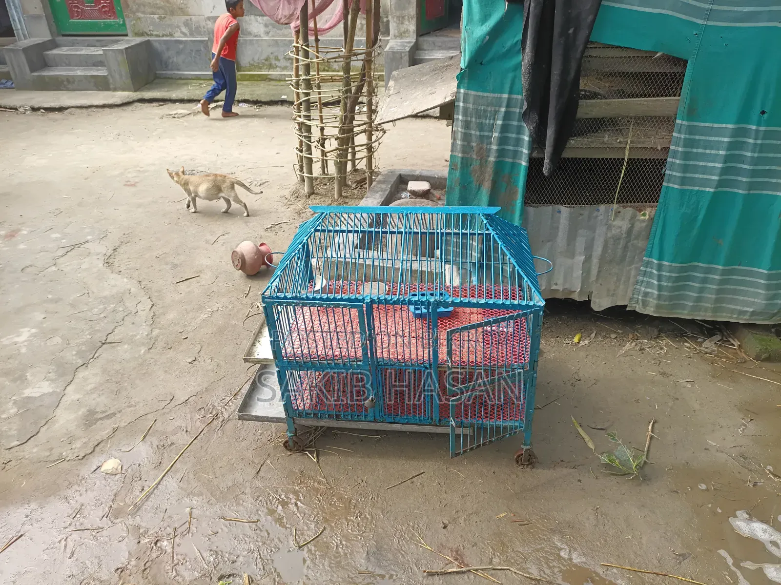 অনেক মজবুত
