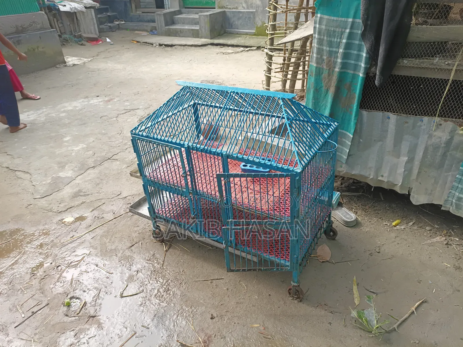 অনেক মজবুত