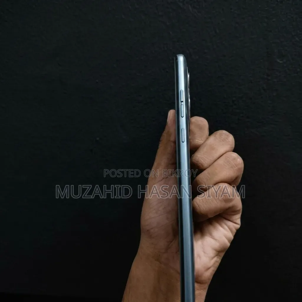 Motorola Moto G85 128 GB Gray