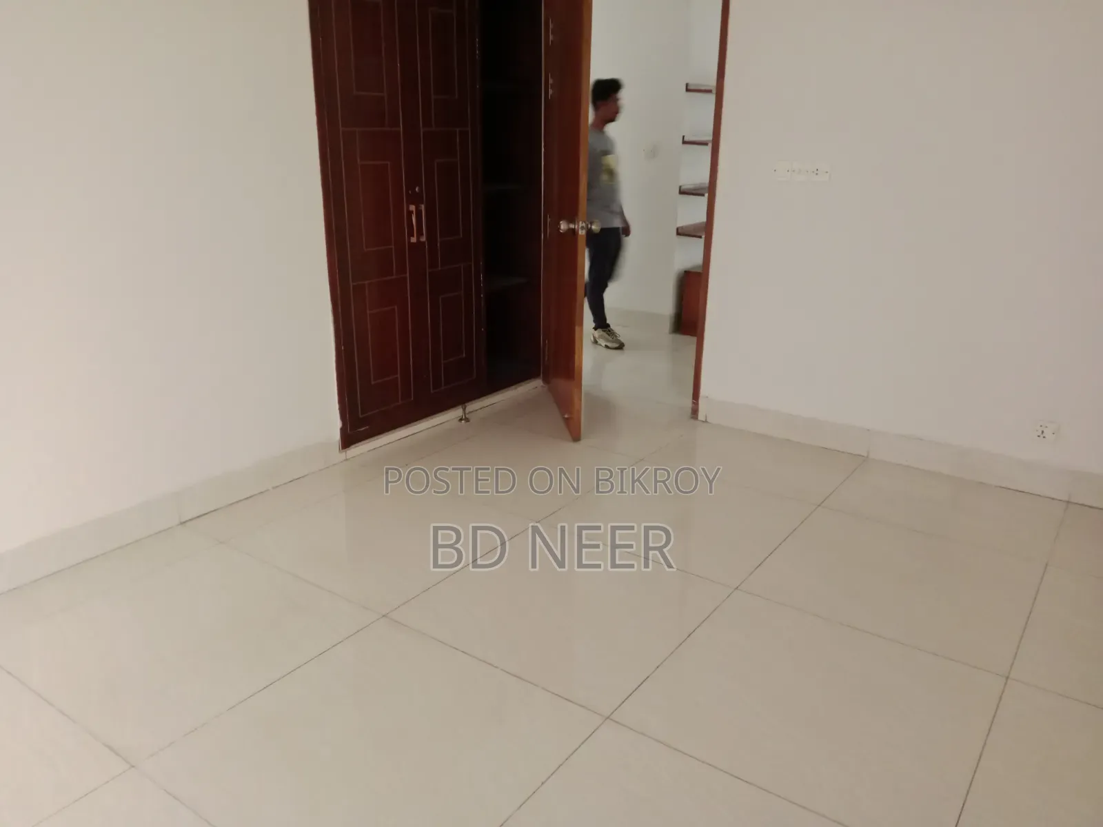 4-bedroom Apartment in Gulshan for Rent