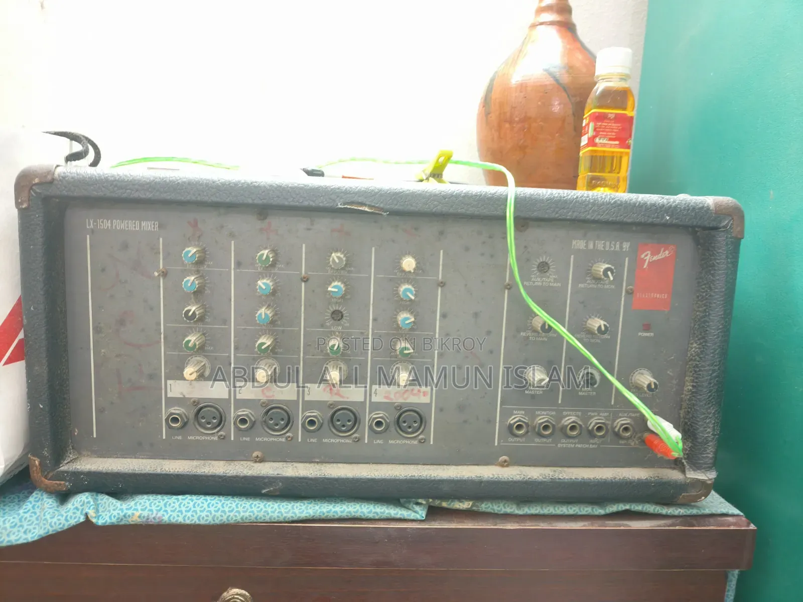 Lx 1504 Powered Mixer