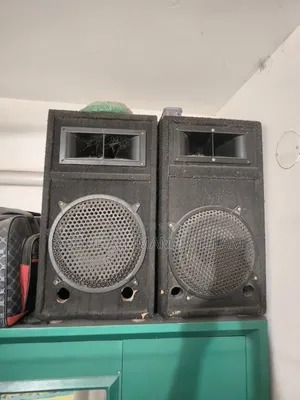 Lx 1504 Powered Mixer