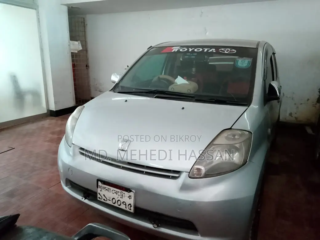 Toyota Passo 2005 Silver
